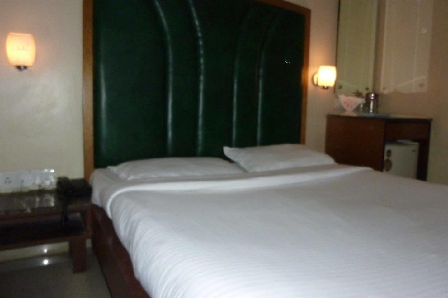 Hotel Park Shilton Bombaim Exterior foto